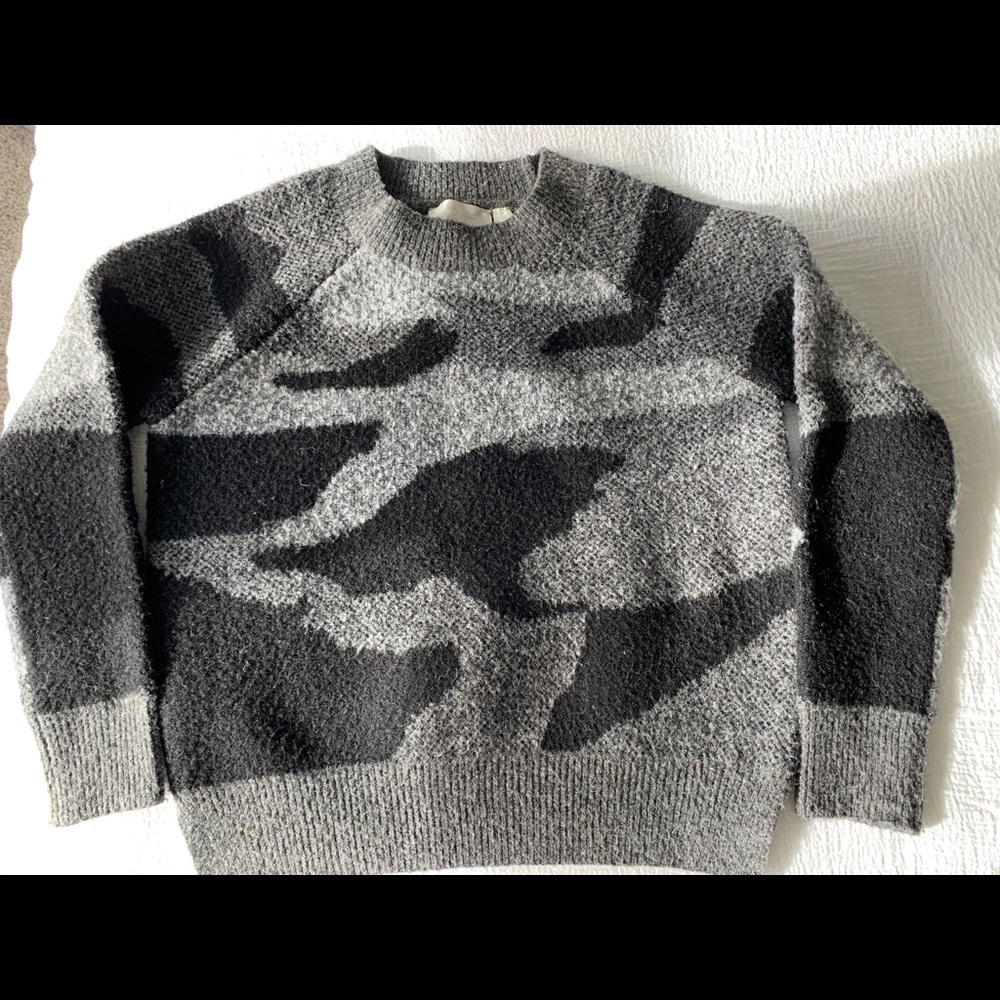 RD Style Gray Camo Sweater